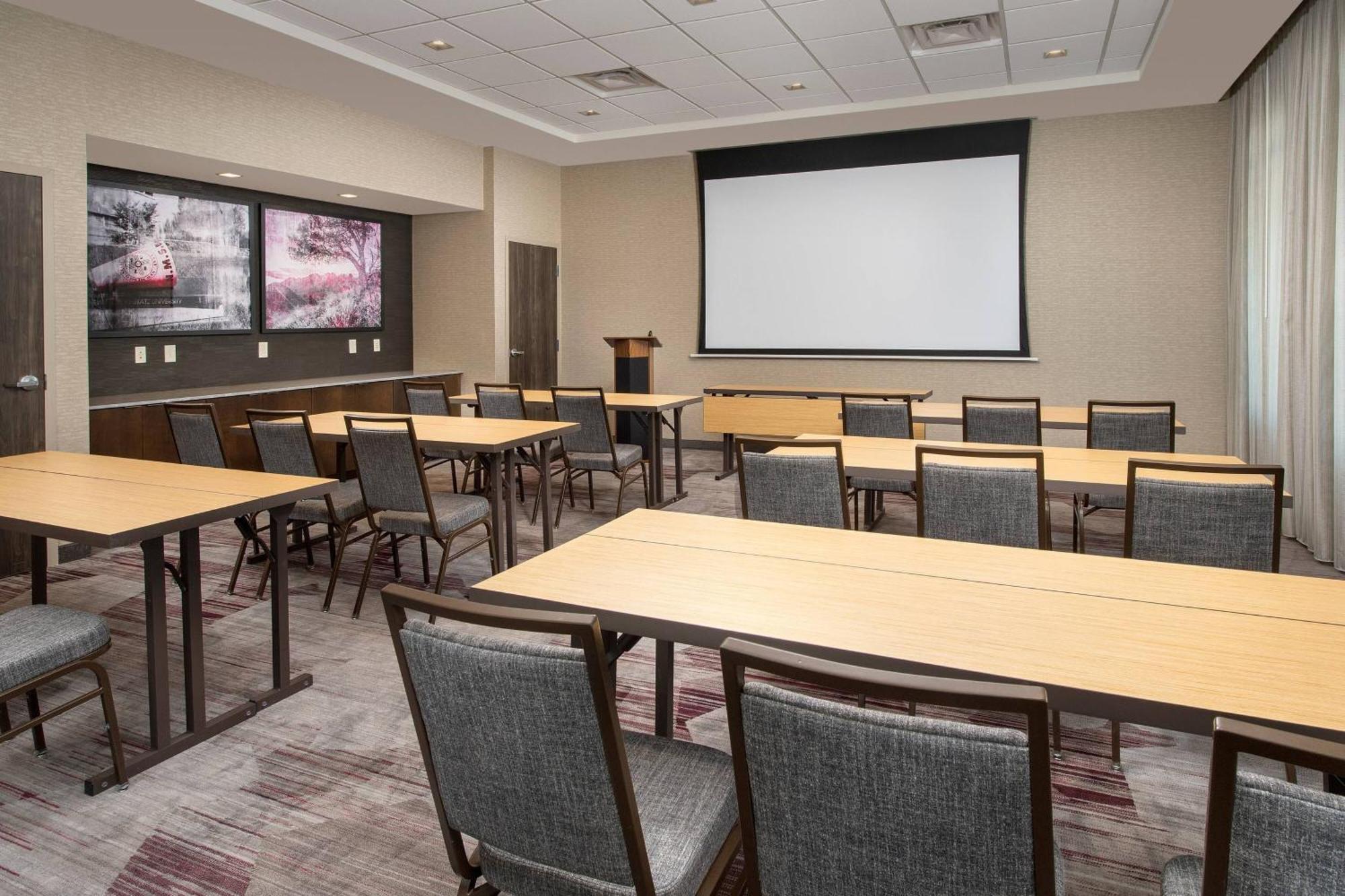 Courtyard By Marriott Las Cruces At Nmsu Exterior photo